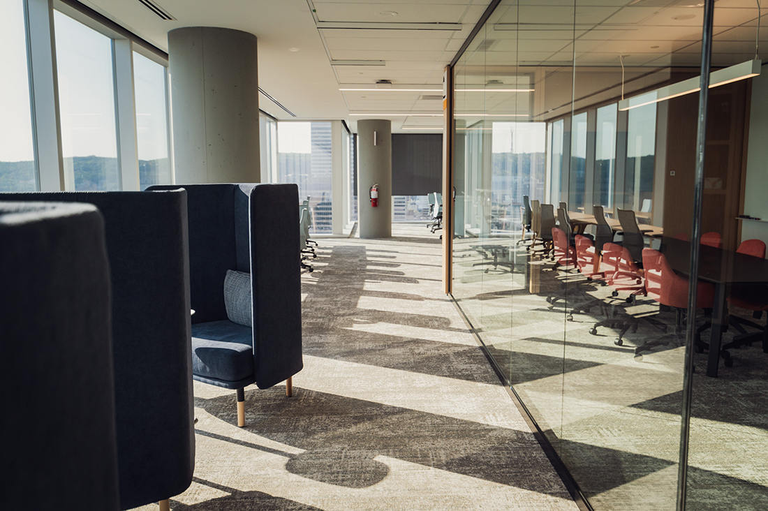 Place-Banque-Nationale-Bureaux-Credit-Maxime-Cote-photographe