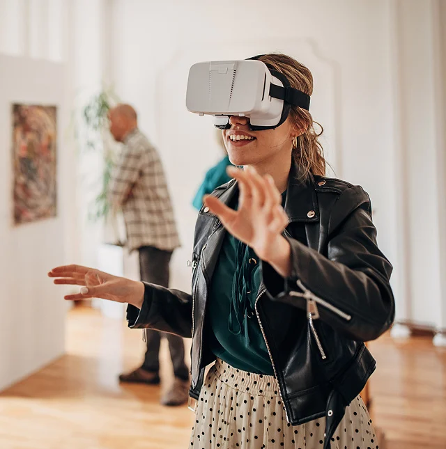 VR Lady